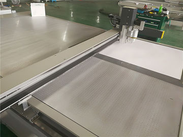 Máy cắt bằng bọt CNC tốc độ cao với công cụ cắt đa chức năng